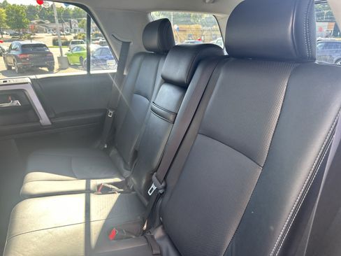 Used 2016 Toyota 4Runner Limited AWD/4WD image 25