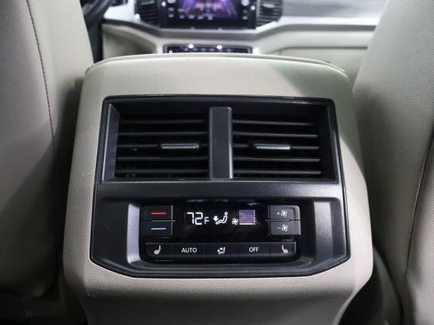 Used 2021 Volkswagen Atlas SEL Premium image 25