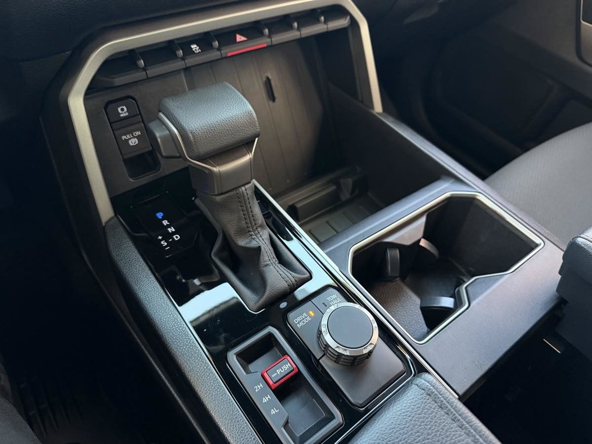 Used 2025 Toyota Tundra SR5 AWD/4WD image 17