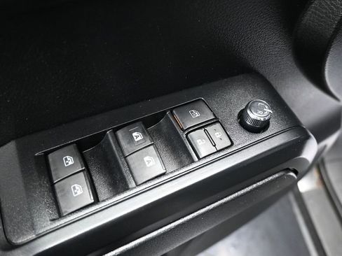 Used 2016 Toyota Tacoma TRD Sport w/ Towing Package AWD/4WD image 29