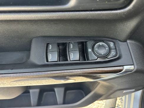 Used 2020 Chevrolet Silverado 1500 RST AWD/4WD image 19