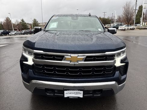 Used 2023 Chevrolet Silverado 1500 LT w/ Convenience Package II image 9