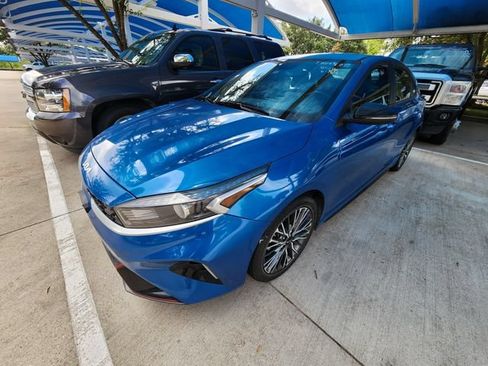 Used 2022 Kia Forte GT-Line w/ GT-Line Premium Package FWD image 3