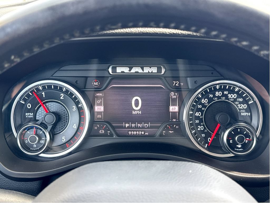 Used 2022 RAM 3500 Laramie AWD/4WD image 17