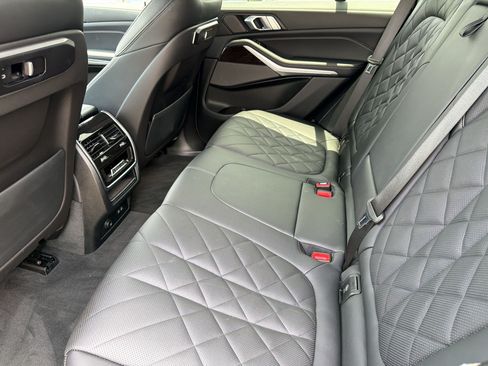Used 2024 BMW X5 sDrive40i w/ M Sport Package RWD image 23