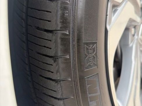 Used 2019 Honda Accord EX image 10