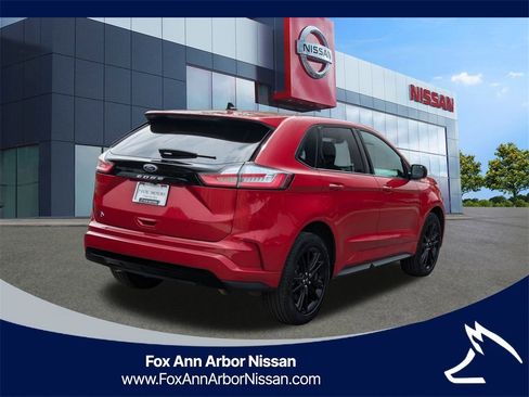 Used 2023 Ford Edge ST-Line image 5