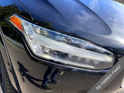 Used 2020 Volvo XC90 T6 Momentum w/ Protection Package Premier AWD/4WD image 26