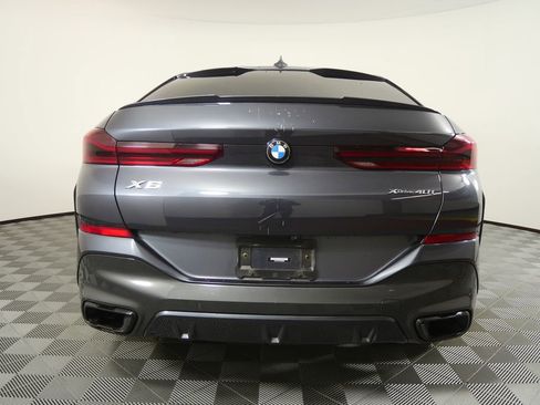 Used 2022 BMW X6 xDrive40i w/ M Sport Package image 4