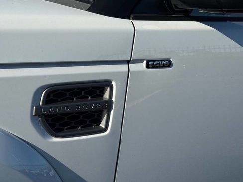 Used 2016 Land Rover LR4 HSE Silver Edition image 30