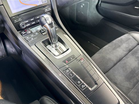 Used 2018 Porsche 911 GT3 w/ Sport Chrono Package RWD image 22