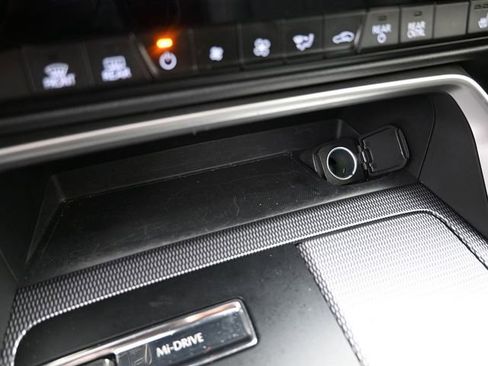 Certified 2024 MAZDA CX-90 3.3 Turbo w/ Preferred Package image 14