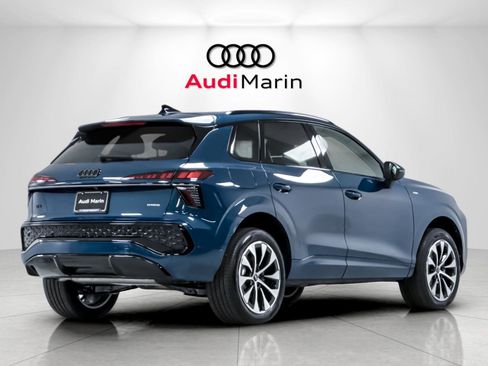 New 2026 Audi Q3 quattro 2.0T AWD/4WD image 5