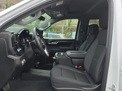 Used 2024 GMC Sierra 1500 SLE w/ X31 Off-Road Package image 21