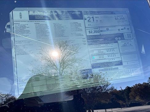 New 2026 Lincoln Aviator 2WD image 14