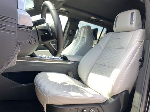 Used 2026 Cadillac Escalade V image 7