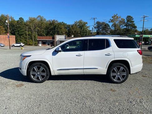 Used 2017 GMC Acadia Denali w/ Technology Package image 6