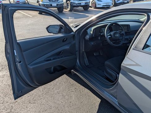 Certified 2026 Hyundai Elantra Sport FWD image 31