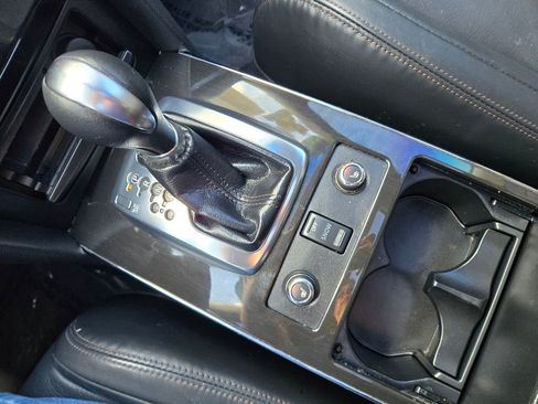 Used 2017 INFINITI QX70 2WD image 32