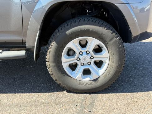 Used 2018 Toyota 4Runner SR5 Premium AWD/4WD image 7