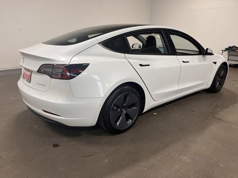 Used 2022 Tesla Model 3 Long Range image 3