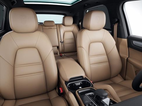 Certified 2023 Porsche Cayenne Platinum Edition AWD/4WD image 11