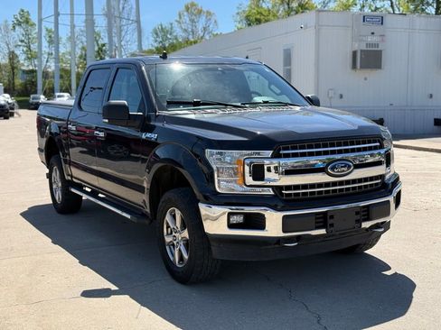 Used 2019 Ford F150 XLT w/ Equipment Group 302A Luxury AWD/4WD image 4