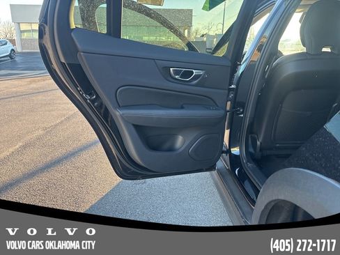 Certified 2025 Volvo V60 B5 Cross Country Plus image 17