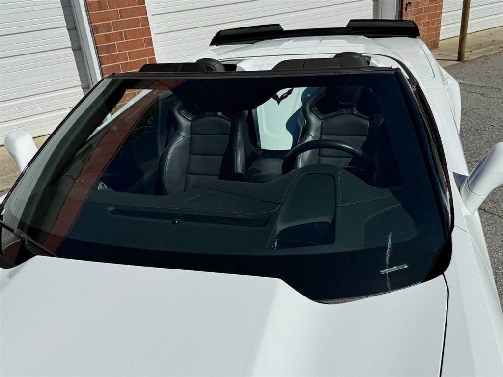 Used 2019 Chevrolet Corvette Z06 RWD image 17