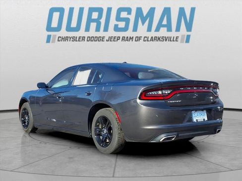 Used 2022 Dodge Charger SXT image 4