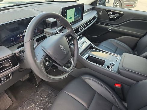 New 2025 Lincoln Aviator 2WD w/ Equipment Group 101A image 20