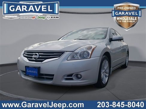 Used 2012 Nissan Altima 3.5 SR w/ Sport Pkg image 1