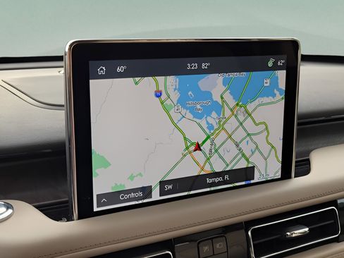 Used 2022 Lincoln Aviator Grand Touring w/ Equipment Group 301A image 27