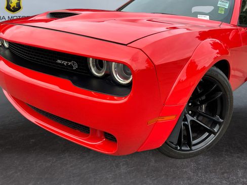 Used 2018 Dodge Challenger SRT Hellcat image 9