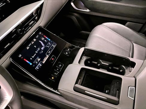 Used 2025 INFINITI QX80 Sensory AWD/4WD image 17