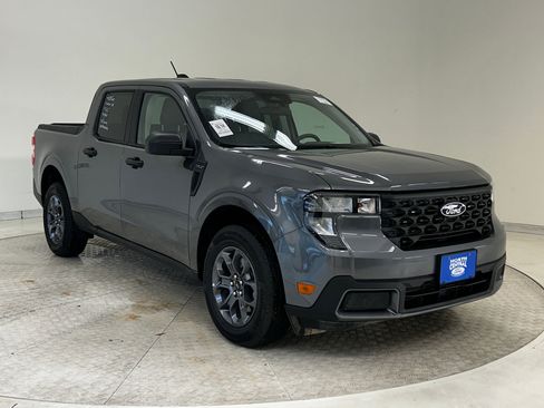 Used 2025 Ford Maverick XLT w/ Equipment Group 302A image 6