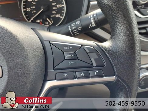 Used 2025 Nissan Altima 2.5 SV image 23