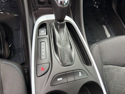 Used 2018 Chevrolet Volt LT w/ Comfort Package image 11