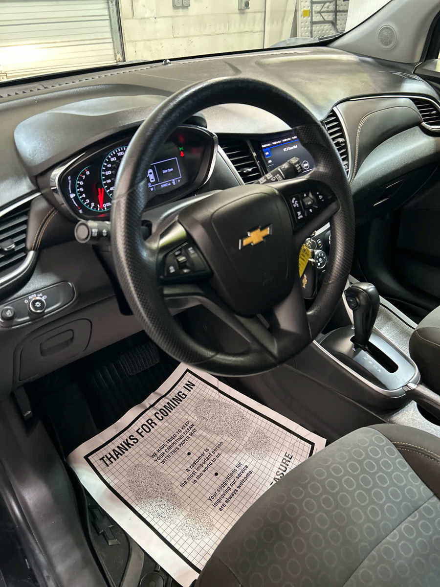 Used 2020 Chevrolet Trax LS w/ Tint and Cruise Package AWD/4WD image 24