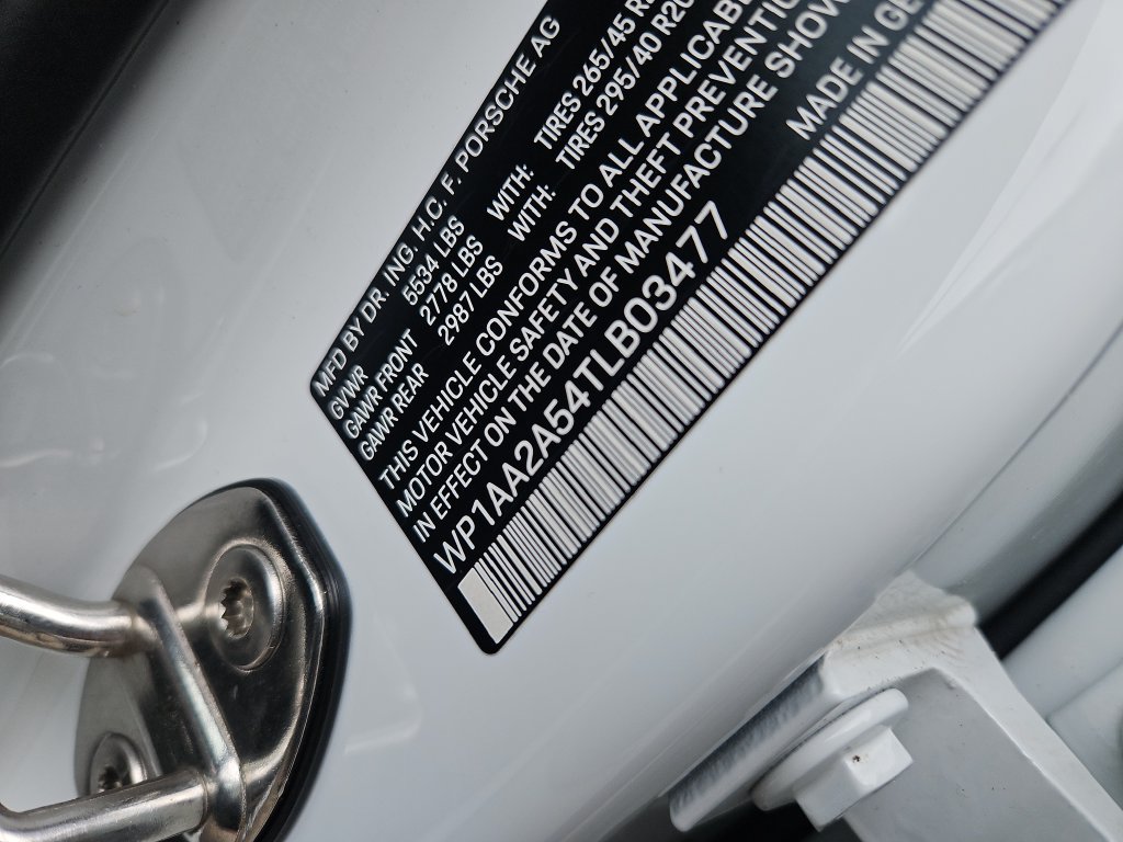 Certified 2026 Porsche Macan AWD/4WD image 15