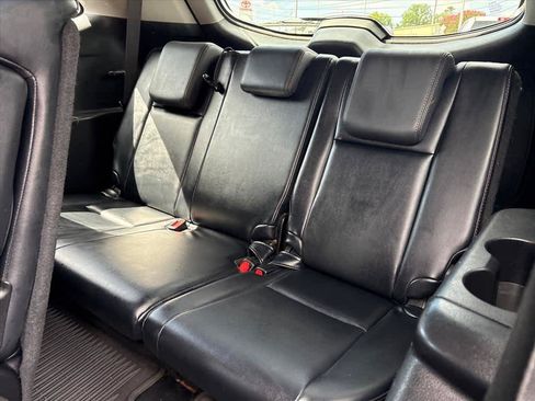 Used 2016 Toyota Highlander XLE FWD image 9