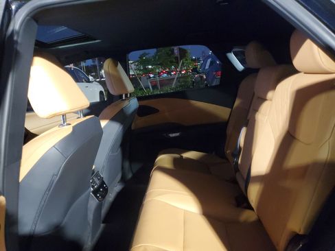 Used 2023 Lexus RX 350 FWD image 11