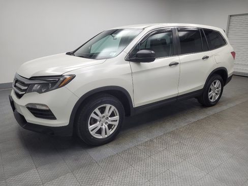 Used 2016 Honda Pilot LX image 2
