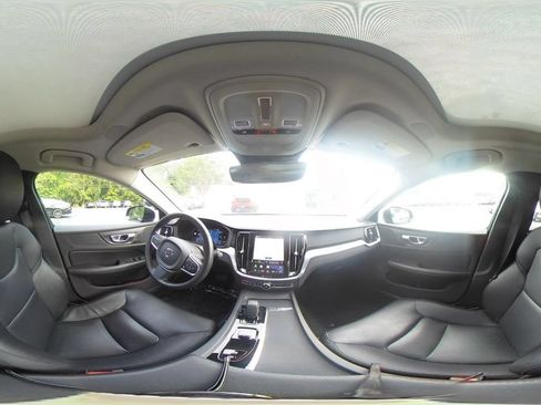 Used 2024 Volvo S60 B5 Core FWD image 34
