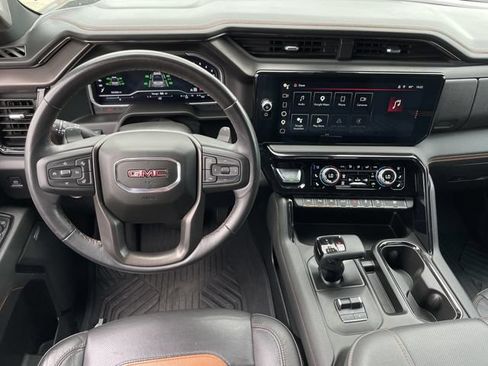 Used 2023 GMC Sierra 1500 AT4 w/ AT4 Premium Package AWD/4WD image 12
