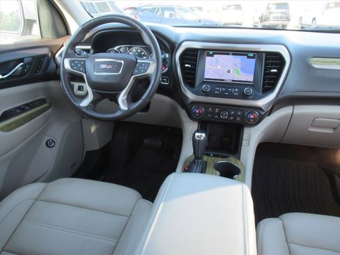 Used 2019 GMC Acadia Denali w/ Technology Package image 14