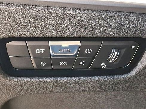 Used 2025 BMW M2 image 23