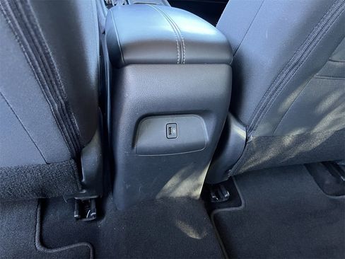 Certified 2024 Nissan Sentra SV image 25