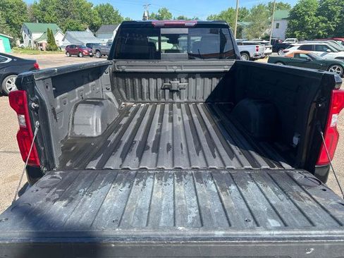 Used 2022 Chevrolet Silverado 1500 LT Trail Boss w/ Convenience Package II AWD/4WD image 25