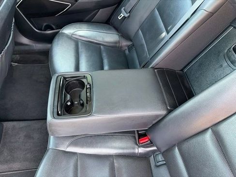 Used 2017 Kia Cadenza Premium w/ Luxury Package FWD image 35